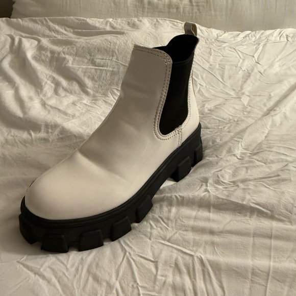 Circus Chelsea Boot - Picture 4 of 7